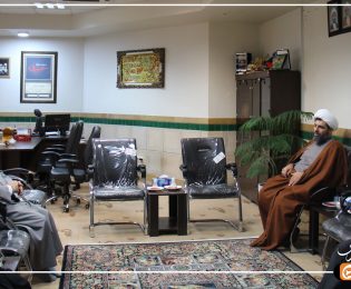 دیدار مدیر حوزه علمیه استان با کارشناس مئسول ارزیابی بودجه دفتر برنامه ریزی و نظارت ستاد