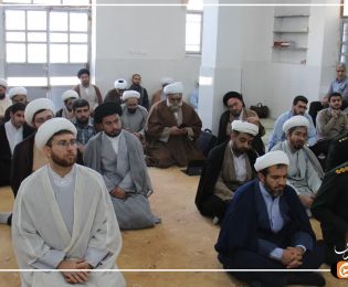 تصاویر / مراسم معارفه و تکریم مدیر مدرسه علمیه نورآباد ممسنی