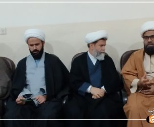 تأکید بر وحدت و خدمت در دیدار مدیر حوزه علمیه فارس با علما و طلاب زرین‌دشت