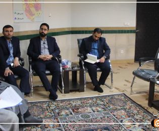 نشست مدیر حوزه علمیه فارس با معاون فرهنگی حرم شاهچراغ