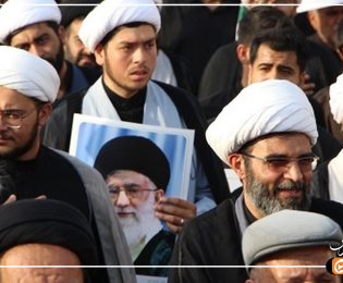 گزارشی از دسته عزاداری علماء و روحانیون شیراز و تجدید بیعت با رهبر انقلاب + عکس