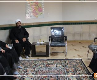 دیدار مدیر حوزه علمیه استان فارس با حجت الاسلام والمسلمکین ملکدار
