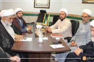نشست هم‌اندیشی مدیر و معاونین حوزه‌ علمیه فارس با مدیر مدرسه علمیه رضویه شیراز