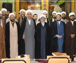 گزارش تصویری حضور مدیر حوزه علمیه فارس در دوره تابستانه درس خارج