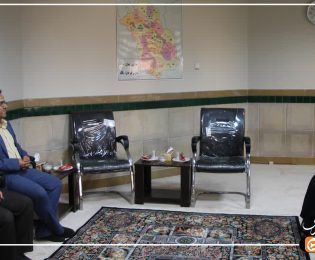 نشست صمیمانه میان مدیرعامل شرکت تولید نیروی برق فارس و مدیر محترم حوزه علمیه استان فارس