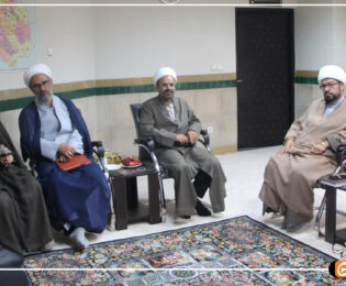 نشست هم‌افزایی حوزه علمیه فارس و شهرداری شیراز برای اجرای تفاهم‌نامه همکاری