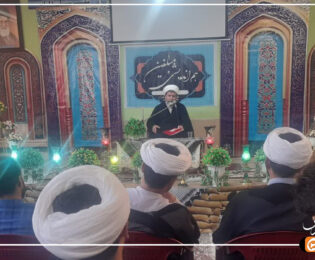 نشست روحانیون هجرت و مبلغین مدارس امین شهرستان داراب با حضور مدیر حوزه علمیه فارس برگزار شد