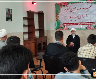 بازدید مدیر حوزه علمیه استان فارس از مدرسه علمیه امام صادق علیه‌السلام شیراز