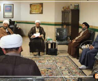 جلسه مسئولین مناطق پنج‌گانه حوزه علمیه فارس برگزار شد