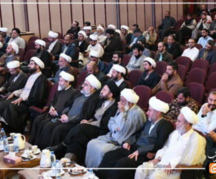 تأکید بر نقش جهادی روحانیت در تربیت نسل آینده در اولین گردهمایی طلاب معلم فارس
