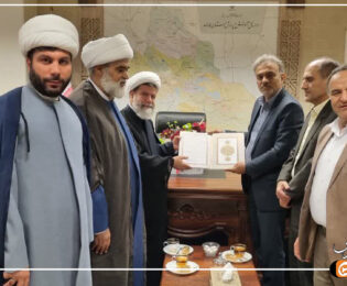 دیدار مدیر حوزه علمیه استان فارس با مدیرکل آموزش و پرورش به مناسبت هفته معلم