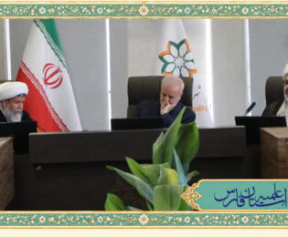 دیدار مدیر حوزه علمیه فارس با شهردار شیراز با محوریت مسائل فرهنگی و حجاب و عفاف